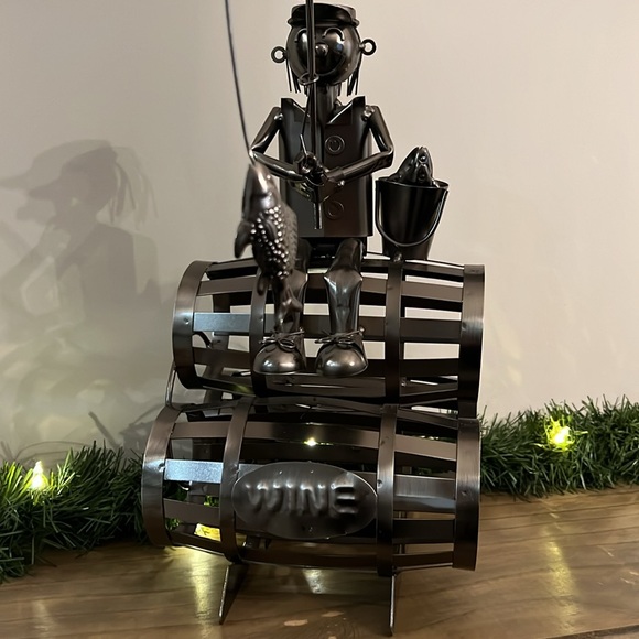 ⭐️ WINE BODIES Iron Metal Wine Holder ⭐️ - Picture 5 of 8